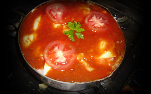 Omelete com arroz feito na frigideira