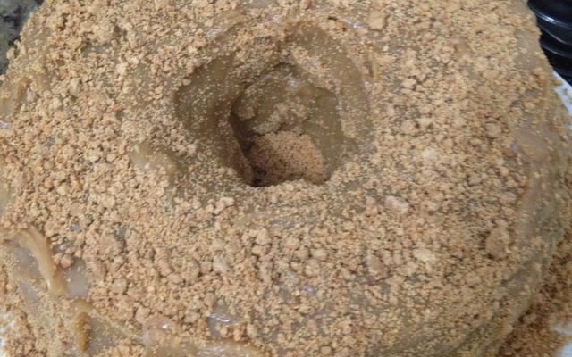 Bolo junino de paçoca