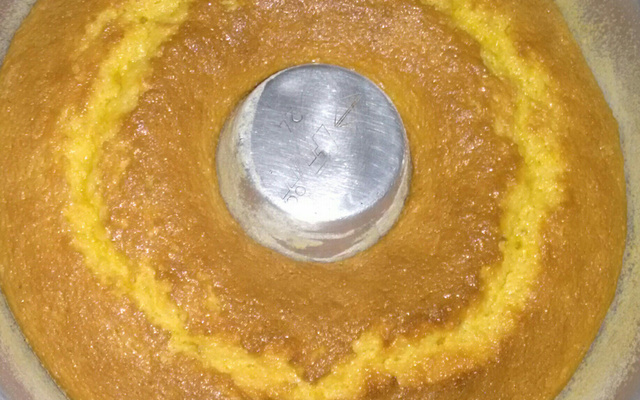 Bolo de fubá com milho