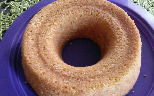 Bolo de milharina com leite condensado