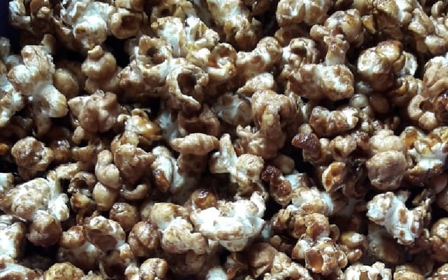 Pipoca doce na panela de pressão