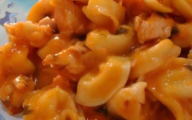 Capeletti de frango cremoso