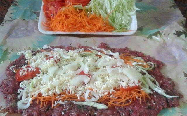 Kafta recheada de legumes e catupiry