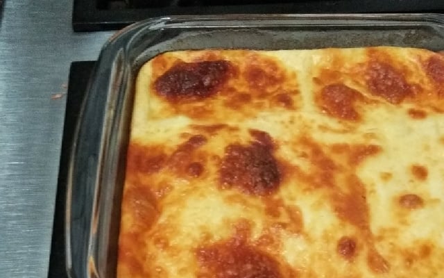 Souflé cremoso de milho e queijo