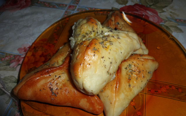 Esfiha com recheio de carne moída da sogra