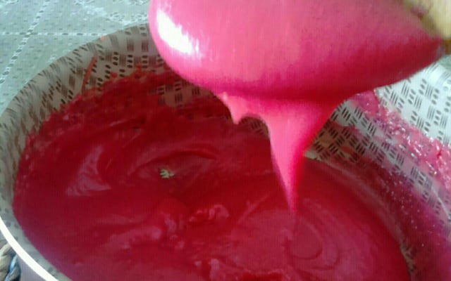 Bicho de pé para rechear bolo