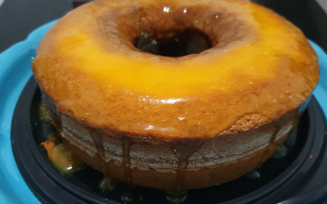 Bolo de mexerica com cobertura