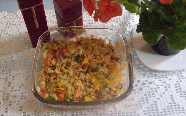 Salada de soja e quinoa