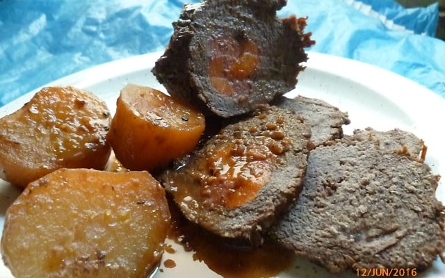 Carne assada ao molho madeira da Nellly