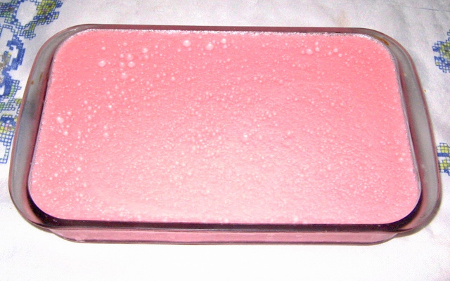 Gelatina com creme rosado