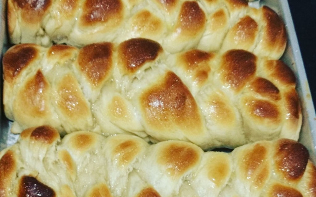 Pão caseiro com leite condensado na massa