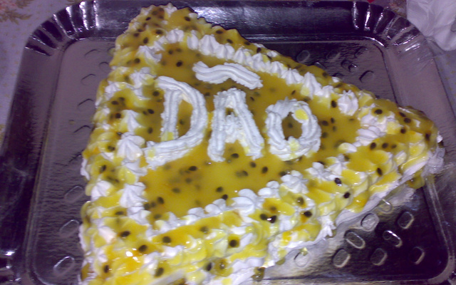 Bolo delicioso de mousse de maracujá