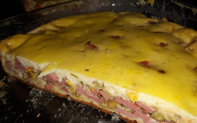 Cachorro quente no forno com bacon