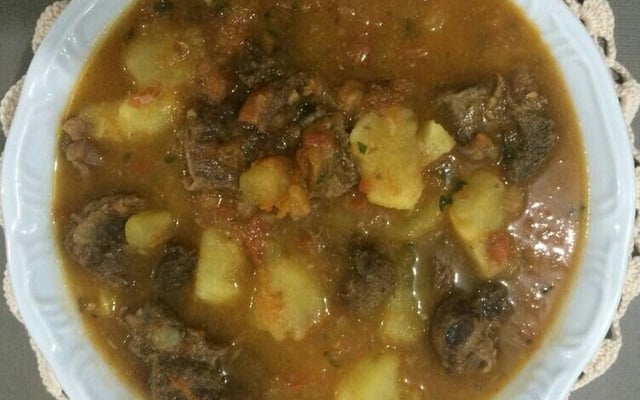 Cozido de carne com batata doce