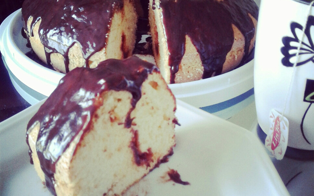 Bolo simples com goiabada