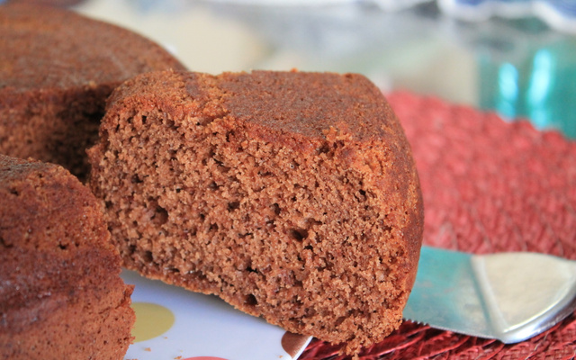 Bolo de iogurte com chocolate