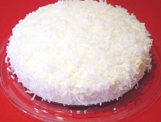 Bolo gelado de abacaxi com coco