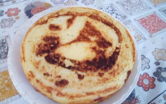 Torta de batata recheada na frigideira