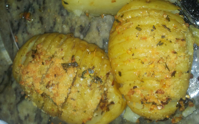 Batatas hasselback