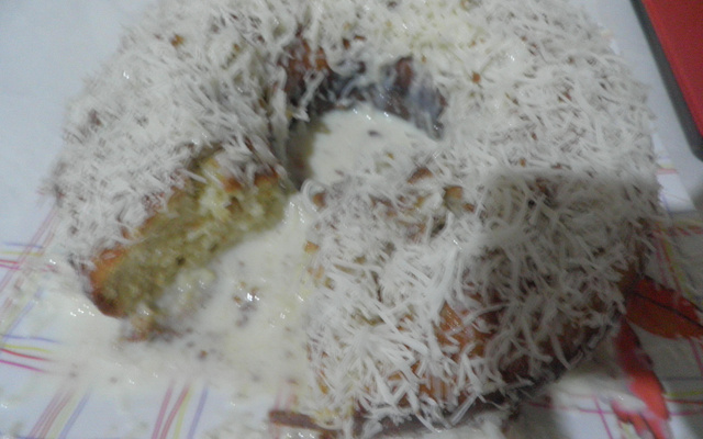 Bolo de coco gelado