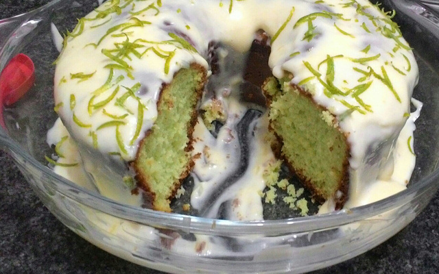 Bolo de limão