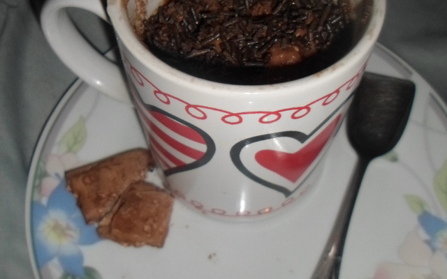Bolinho de chocolate na caneca ( Tudo gostoso )