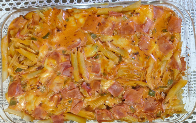 Macarrão com requeijão