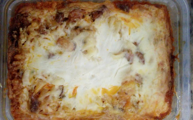 Macarrão parafuso à dois molhos