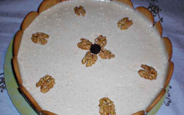 Torta cremosa de nozes