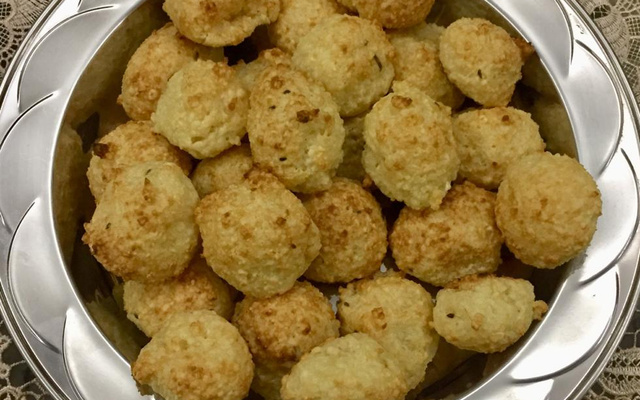 Bolo de tapioca (bolo de caroço)