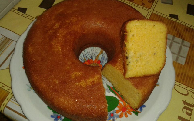 Bolo de milho verde em lata