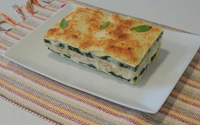 Lasanha de salmão com espinafre
