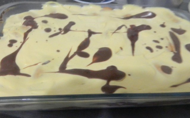 Pavê mousse de maracujá com chocolate