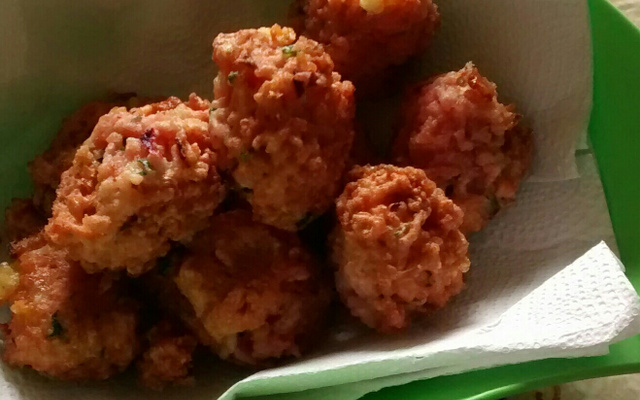 Bolinho de arroz simples da Valéria