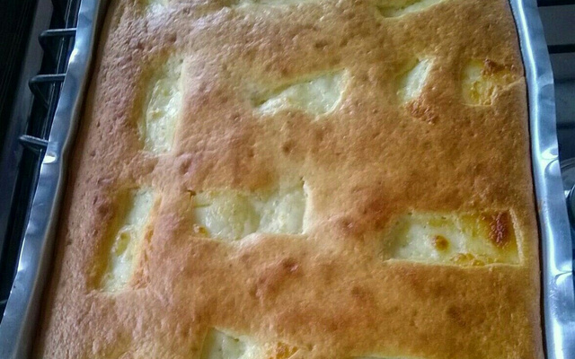 Bolo de coalhada com queijo