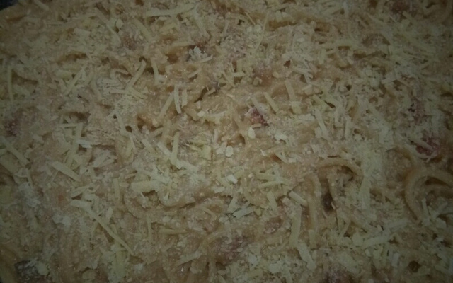 Macarrão com creme de leite e molho de tomate