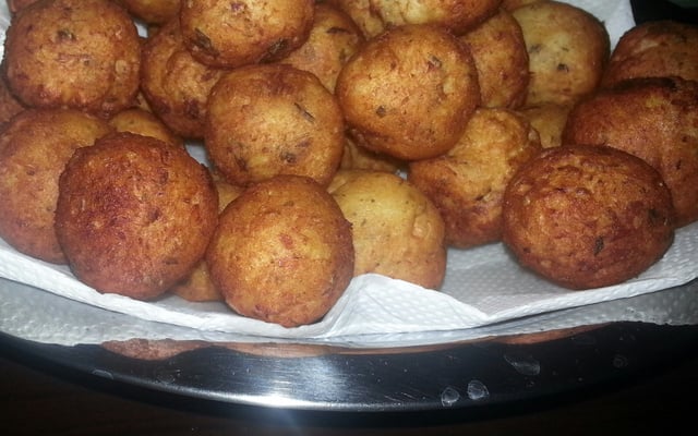Bolinho de peixe (igualzinho o de bacalhau)