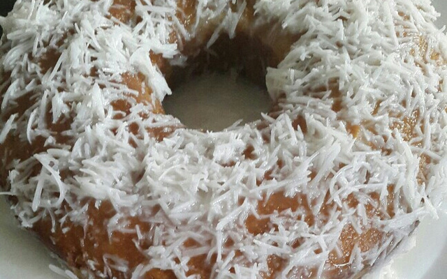 Bolo de coco cremoso