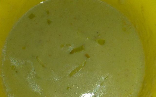 Sopa creme de alho poró