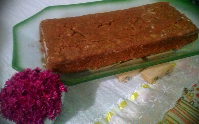 Bolo integral de banana e aveia molhadinho