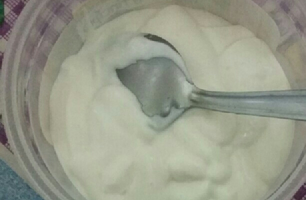 Maionese de leite com alho para churrasco