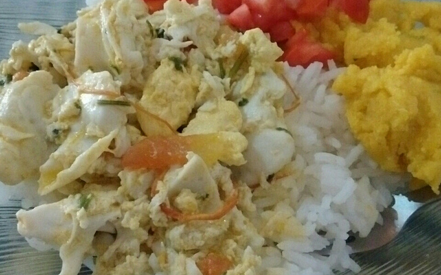 Moqueca baiana de ovos