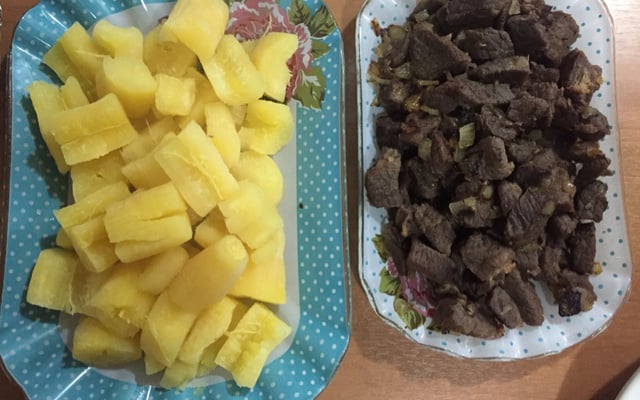 Carne-de-sol com mandioca