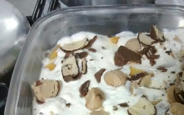 Sobremesa de pêssego e Sonho de Valsa