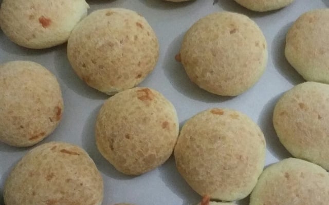 Pão de queijo mineiro (tradicional)