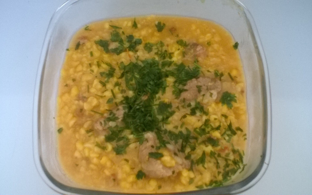 Canjiquinha com costelinha suína