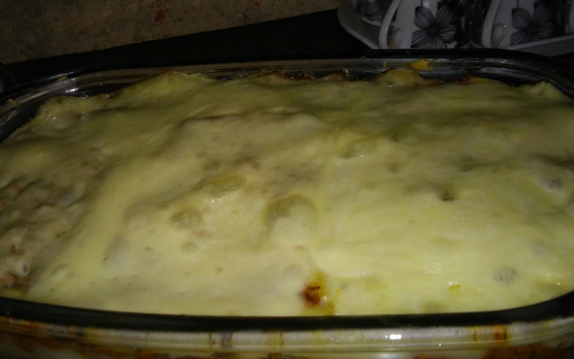 Escondidinho de carne moida com purê de batata