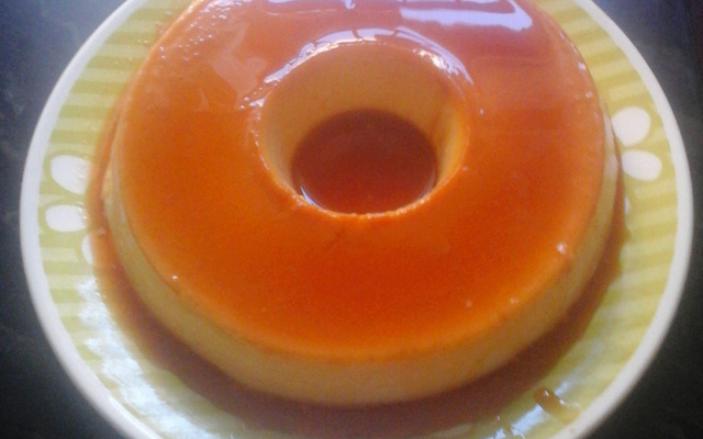 Pudim de leite simples