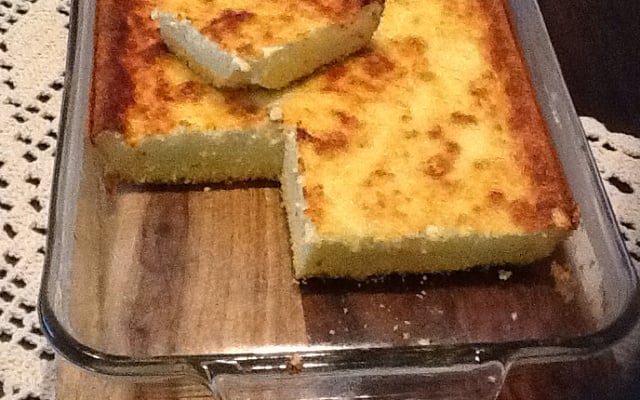 Bolo de fubá cremoso