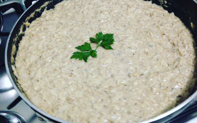 Risoto de gorgonzola com carne moída